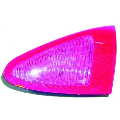 Fanale posteriore interno per ALFA ROMEO 147 dal 2000 al 2004 lato sinistro guidatore Codice OEM 46556346